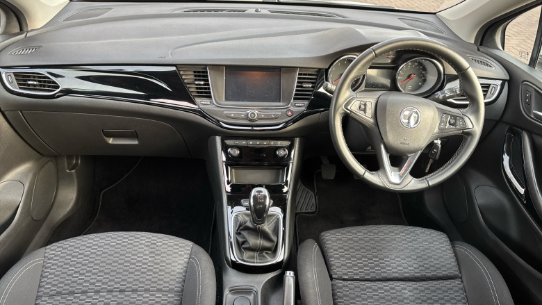 Vauxhall Astra 1.4T 16V 150 SRi 5dr Petrol Hatchback